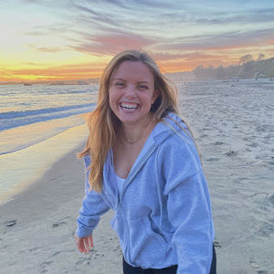 Meet your Posher, Ella